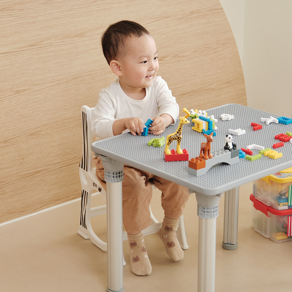 쉽고 재미있게 즐기는 레고 테이블, 집에서도 간편하게 만들기!