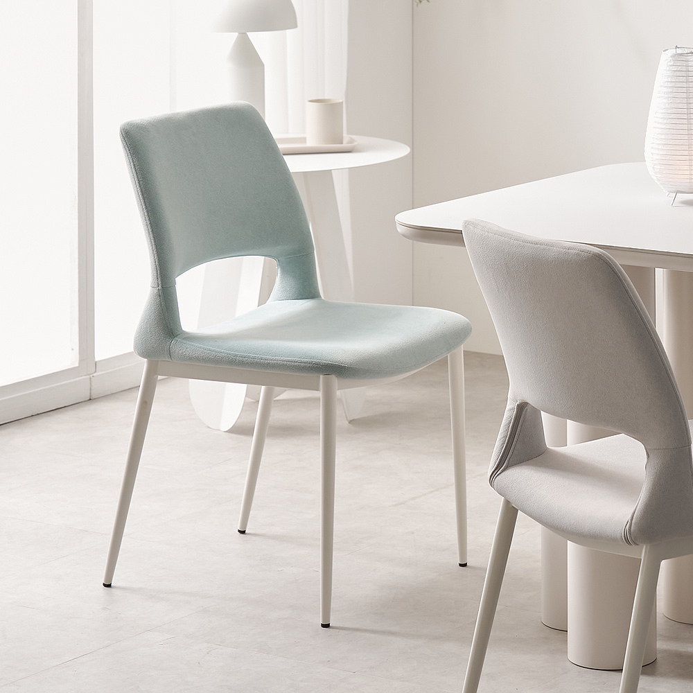 편안한 허리 지지와 깔끔한 디자인의 식탁의자 추천