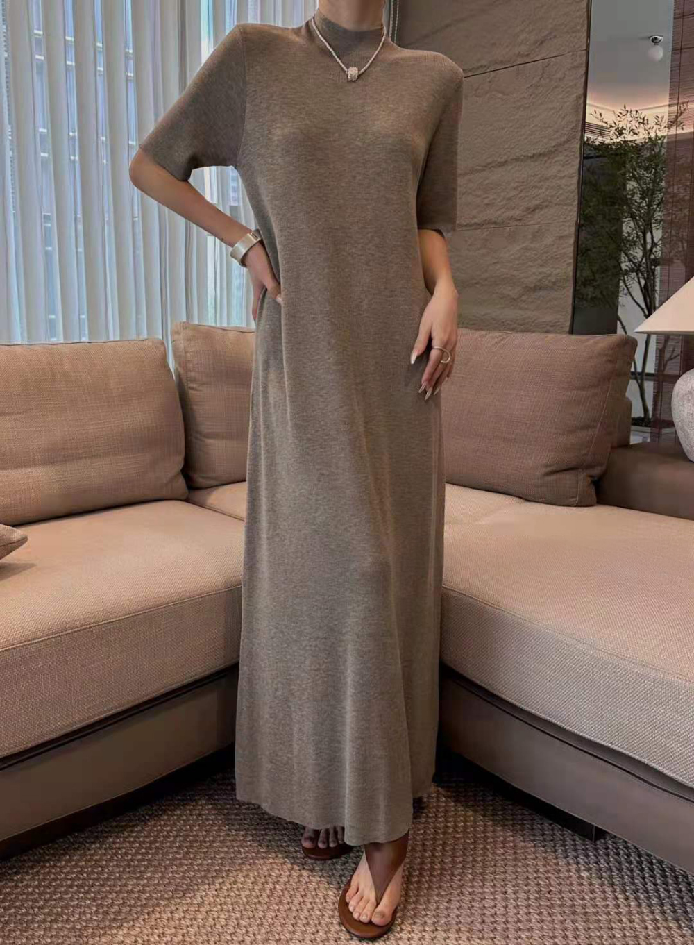 편안하게 입기 좋은 여성 니트 롱 원피스 추천