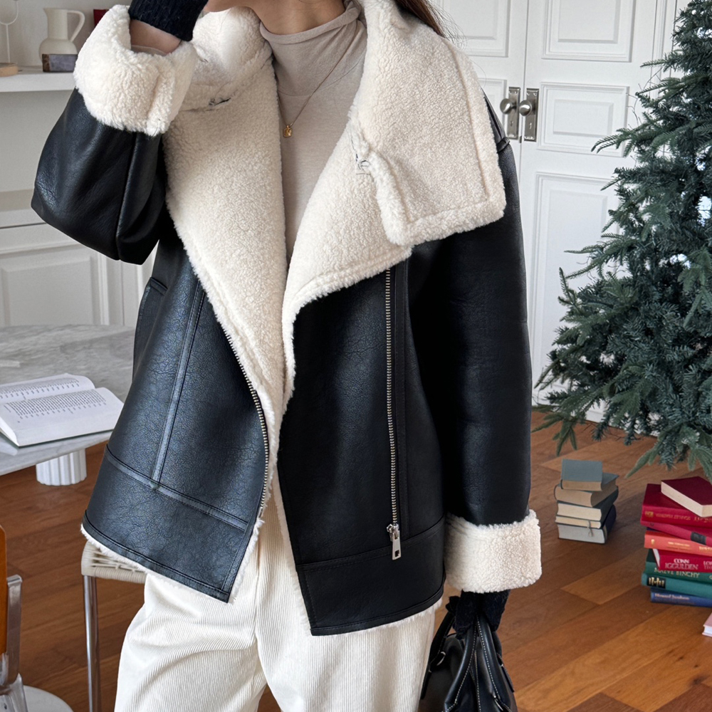 겨울철 따뜻하고 멋스럽게! 오버사이즈 하이넥 레더 무스탕 추천