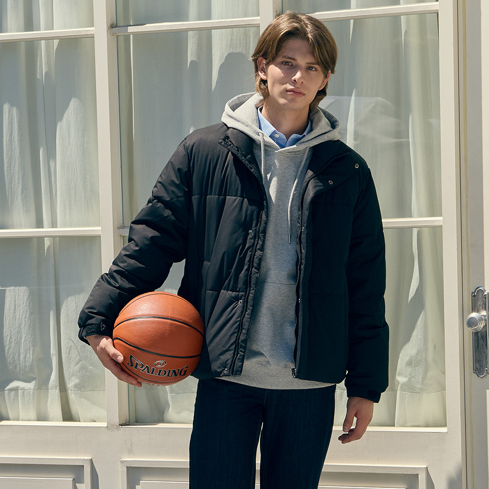 포근하고 가벼운 숏 패딩, 일상 속 따뜻함을 더하세요