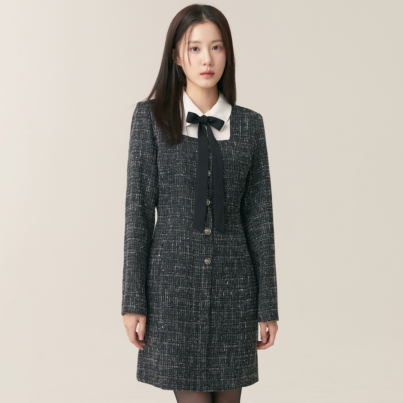 편하게 입기 좋은 트위드 미니 원피스, 로엠 매칭카라 디자인 추천!