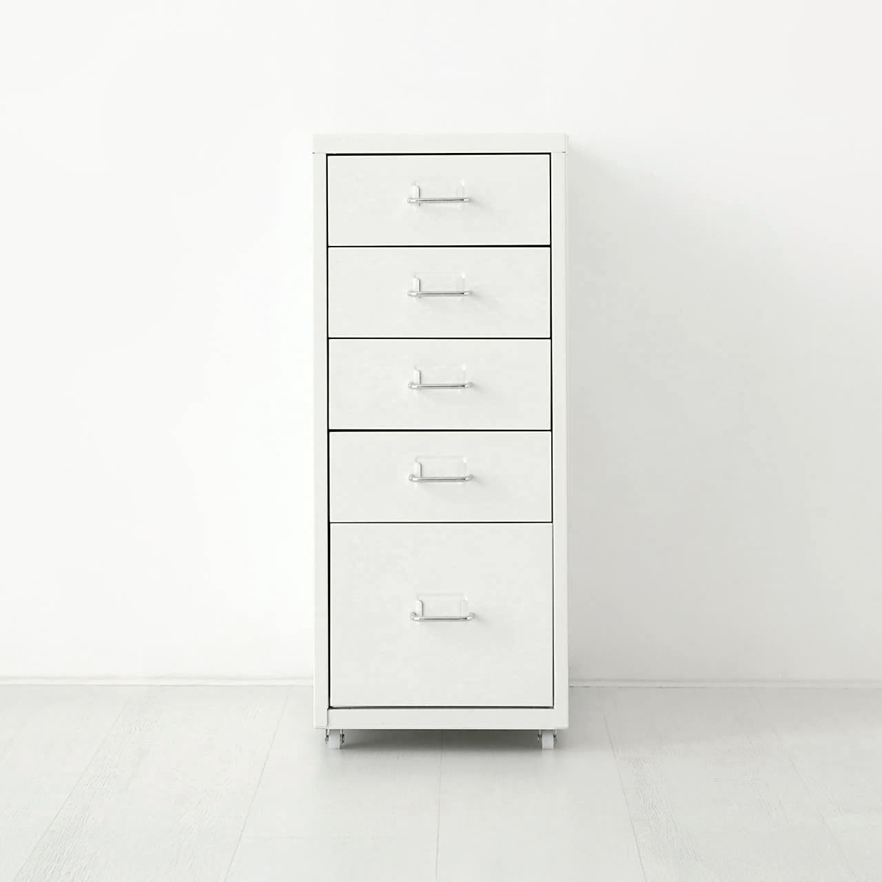 깔끔하고 실용적인 서랍장, 집안 정리의 필수 아이템!