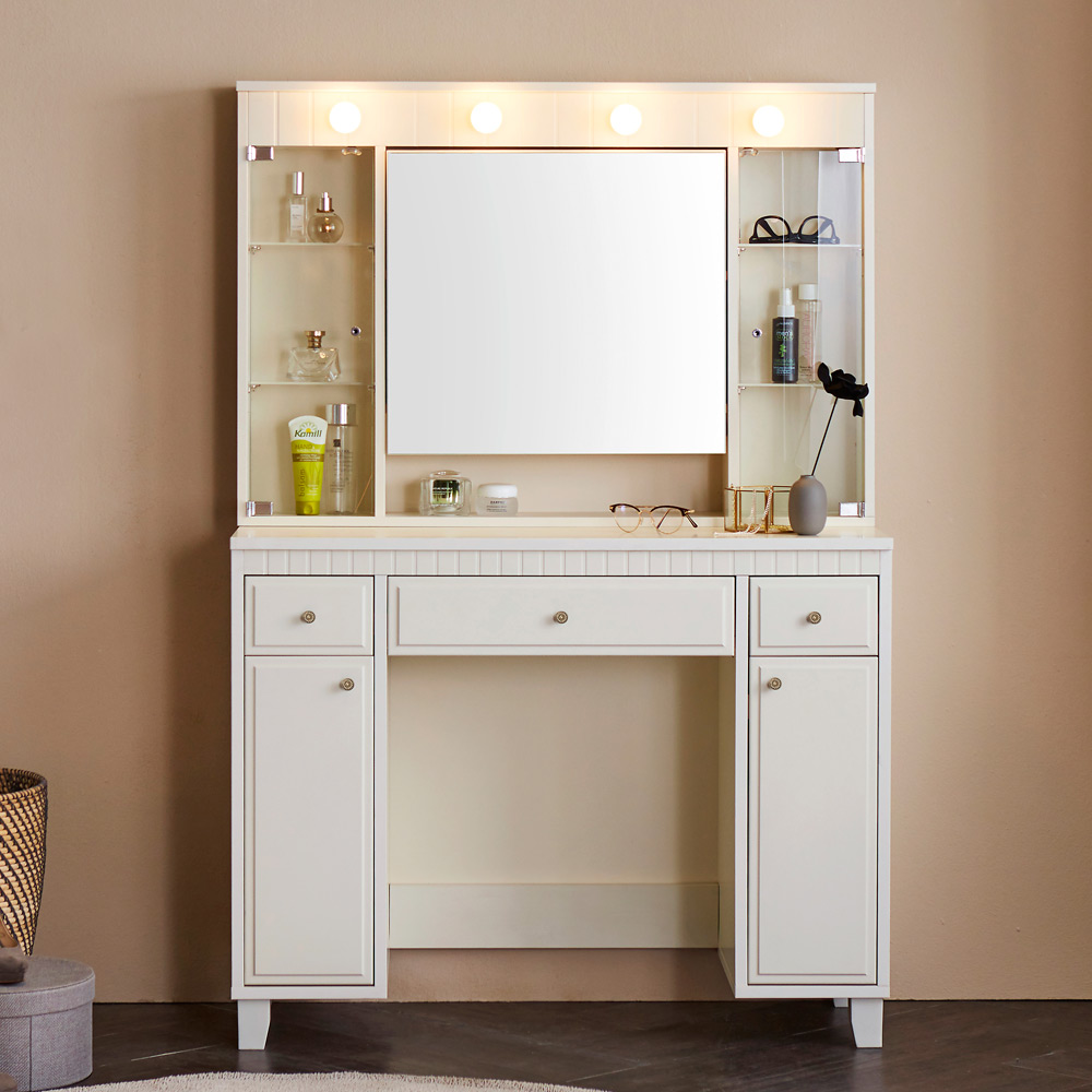 집에서도 쉽게 꾸밀 수 있는 미카엘 LED 조명 화장대 추천