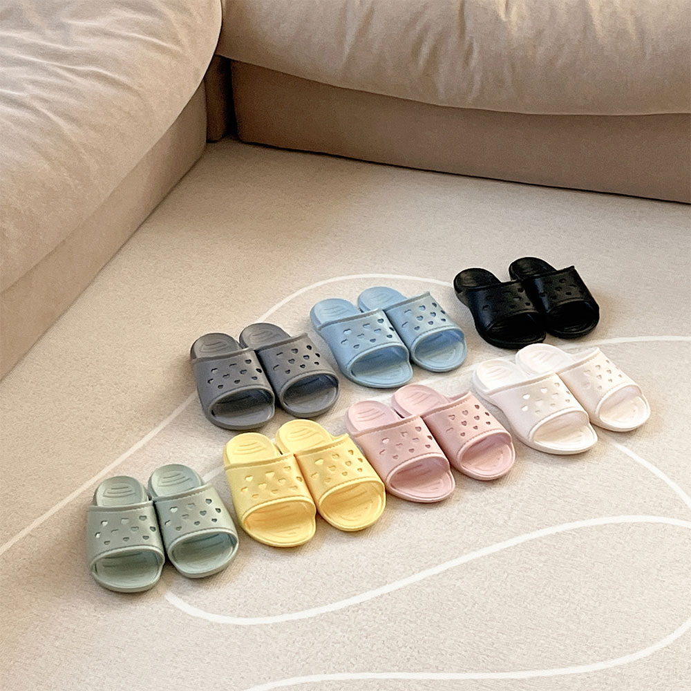 집에서 편하게 신을 수 있는 귀여운 유아 아동 욕실화 추천