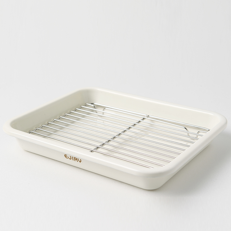 발뮤다 토스터기와 딱 맞는 노르딕 법랑 사각 트레이, 집에서도 쉽게 베이킹 즐기기