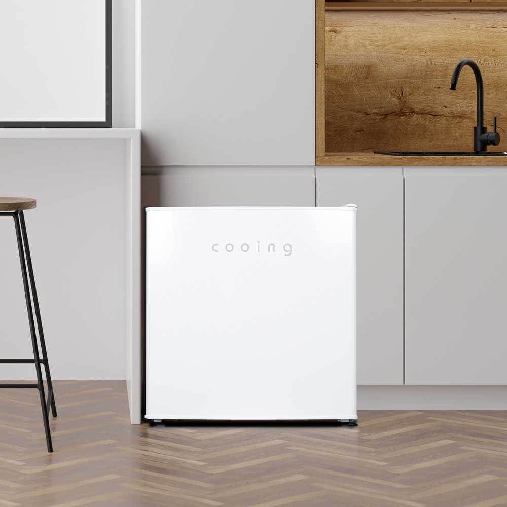 작은 공간도 멋지게! 슬림한 미니냉장고로 실속 있게 꾸미기