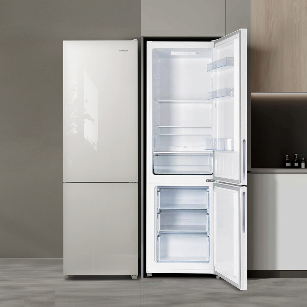 작은 공간에 딱 맞는 2도어 냉장고, 깔끔한 디자인으로 집안 분위기 살리기