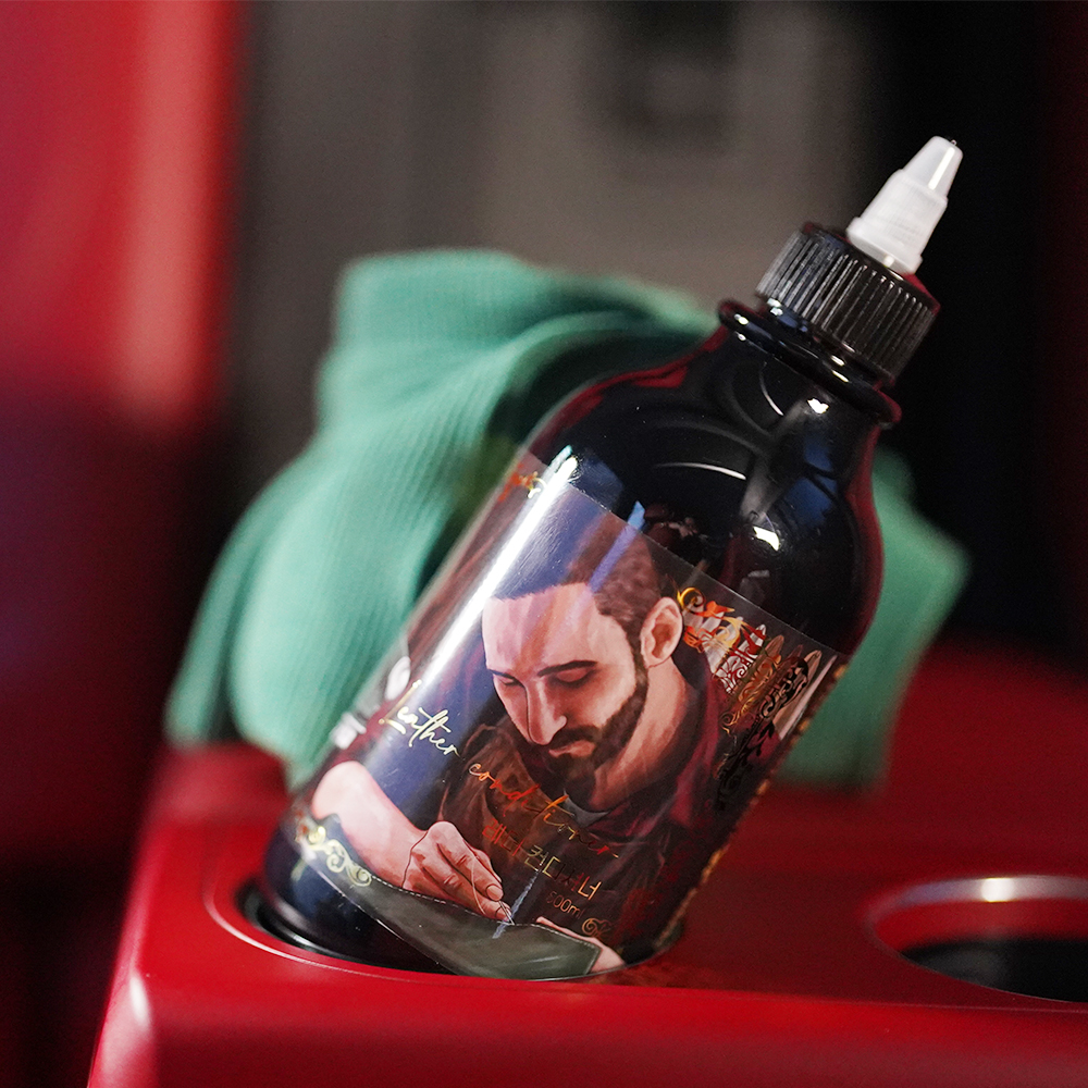 가죽 시트 관리, 쉽게 할 수 있는 방법 알려드릴게요!