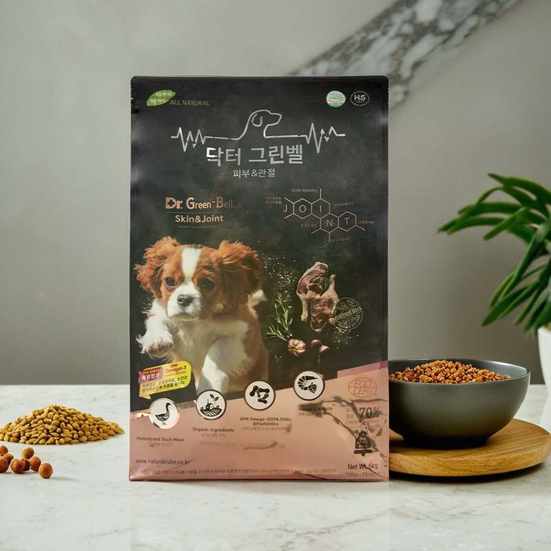 피부와 관절 건강을 챙기는 강아지 사료, 한번 살펴보세요!