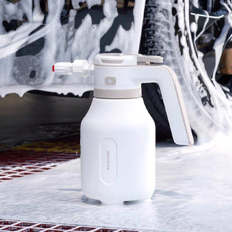 쉽고 빠르게 세차와 농약 살포를 도와주는 전동 분무기 추천!