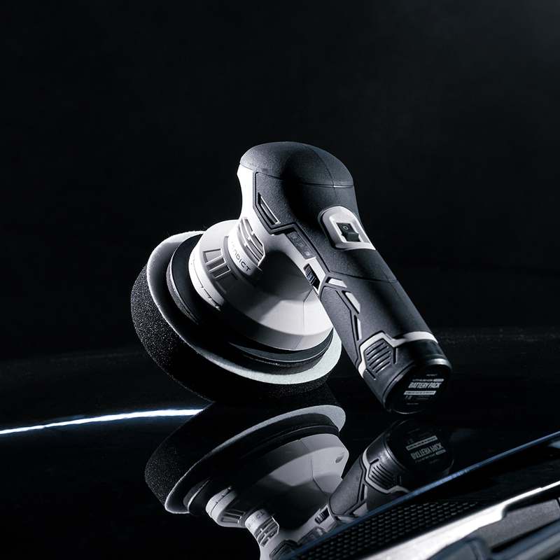 차량 광택과 유막 제거, 무선 폴리셔로 쉽게 해결하는 방법