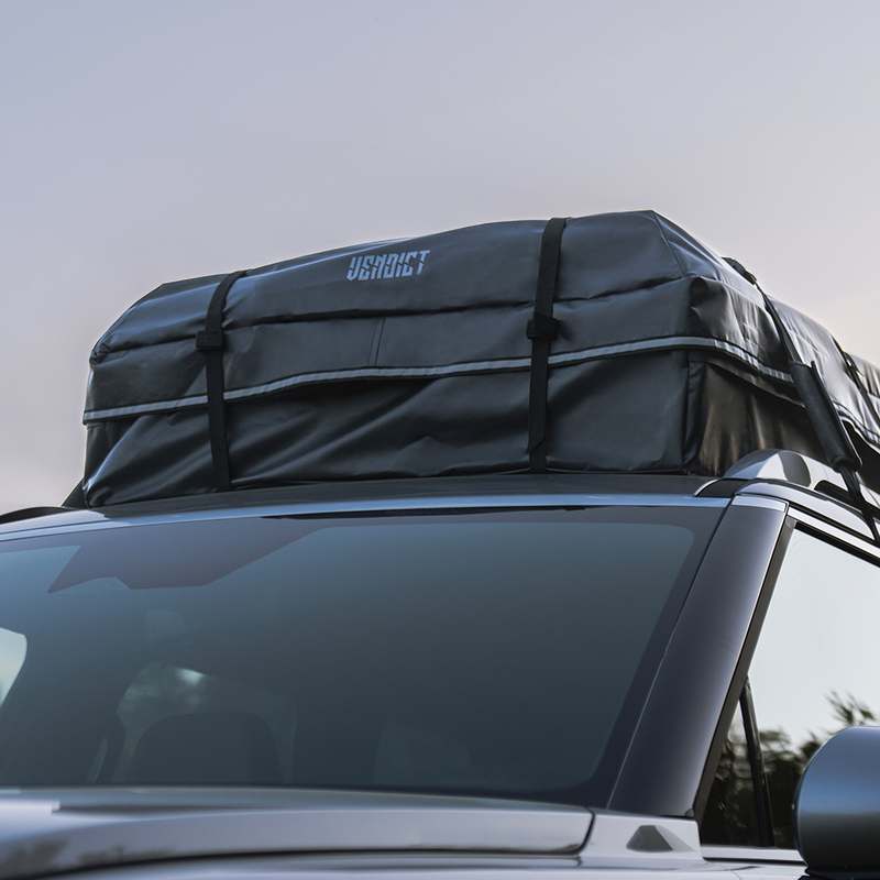 차량 위에 간편하게 설치하는 루프박스로 캠핑도 더 즐겁게!