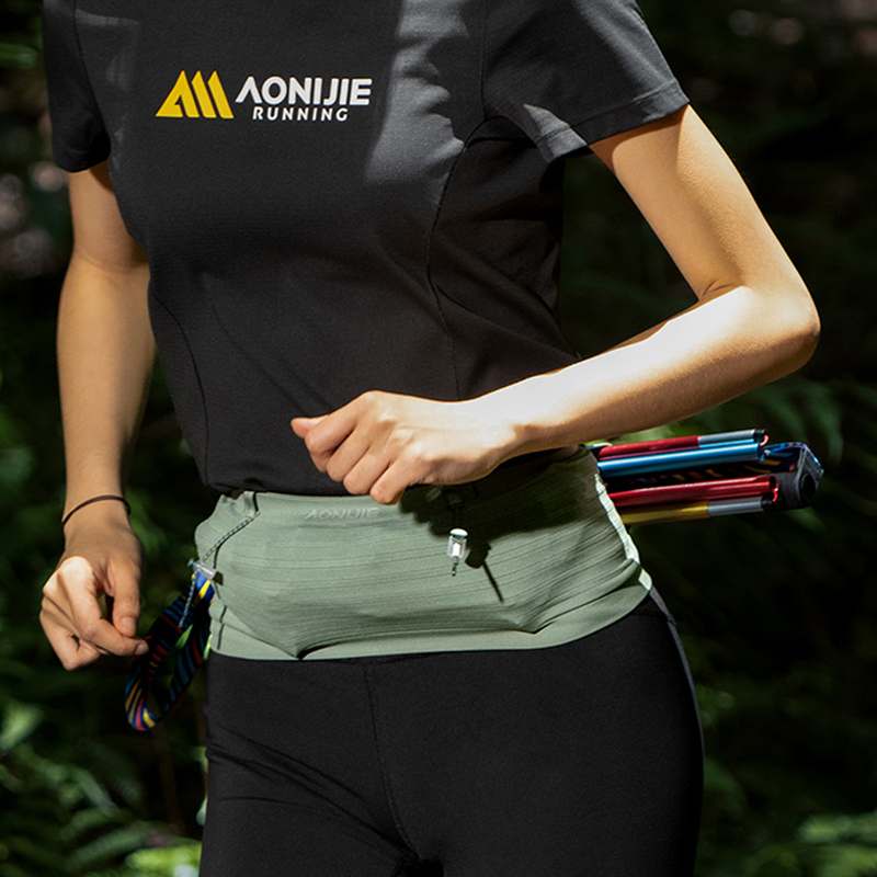 편하게 착용하는 러닝벨트, 마라톤이나 산책에 딱 좋아요!