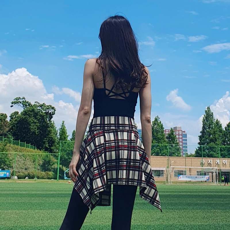 편안하게 입는 힙커버와 랩스커트, 스타일리시하게 연출하는 방법