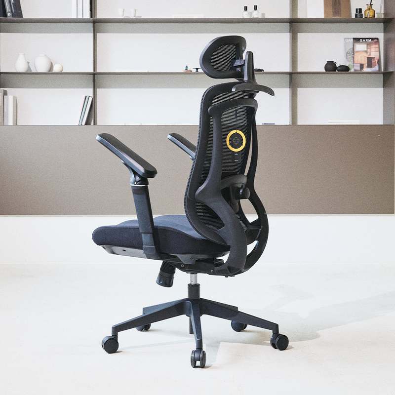 편하게 앉을 수 있는 제닉스 아레나 아크체어 6D 메쉬 게이밍 의자 추천!