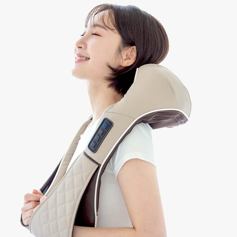 집에서 간편하게 목과 어깨를 풀어주는 무선 마사지기 추천