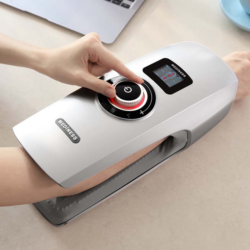 손목과 전완근을 편안하게! 무선 온열 마사지기로 피로 풀기