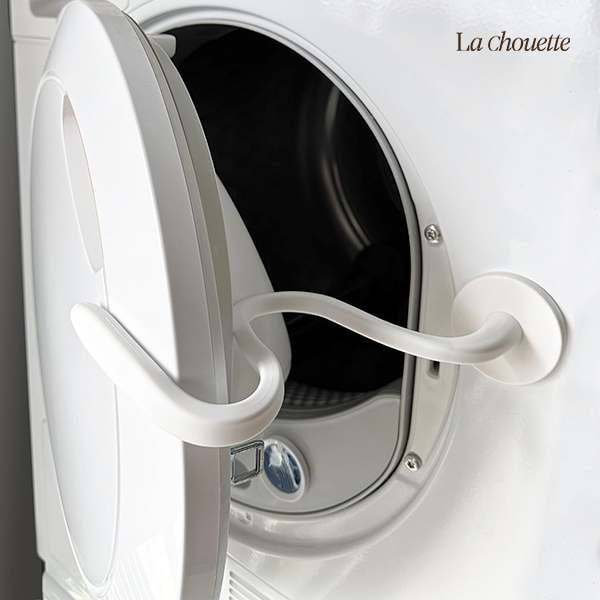 세탁기 문이 쉽게 열리지 않도록 도와주는 간단한 고정 클립