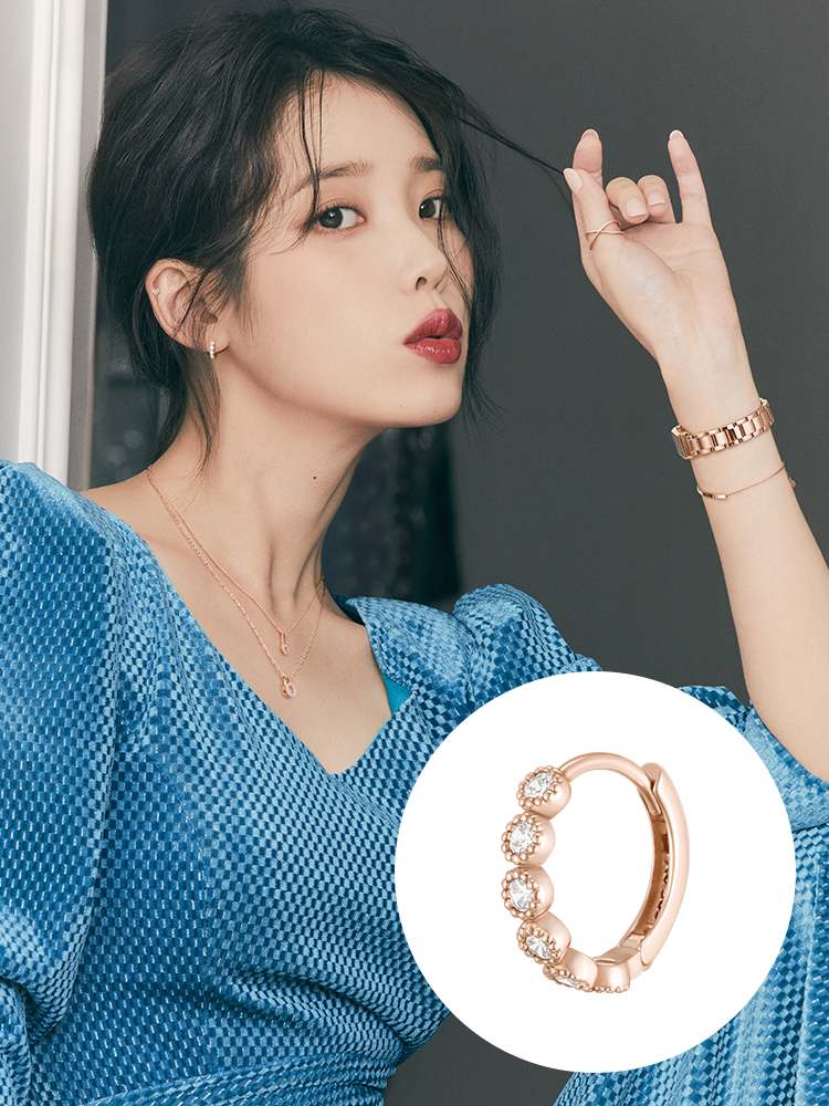 아이유가 선택한 제이에스티나 14K 싱글 귀걸이, 어떤 매력일까?