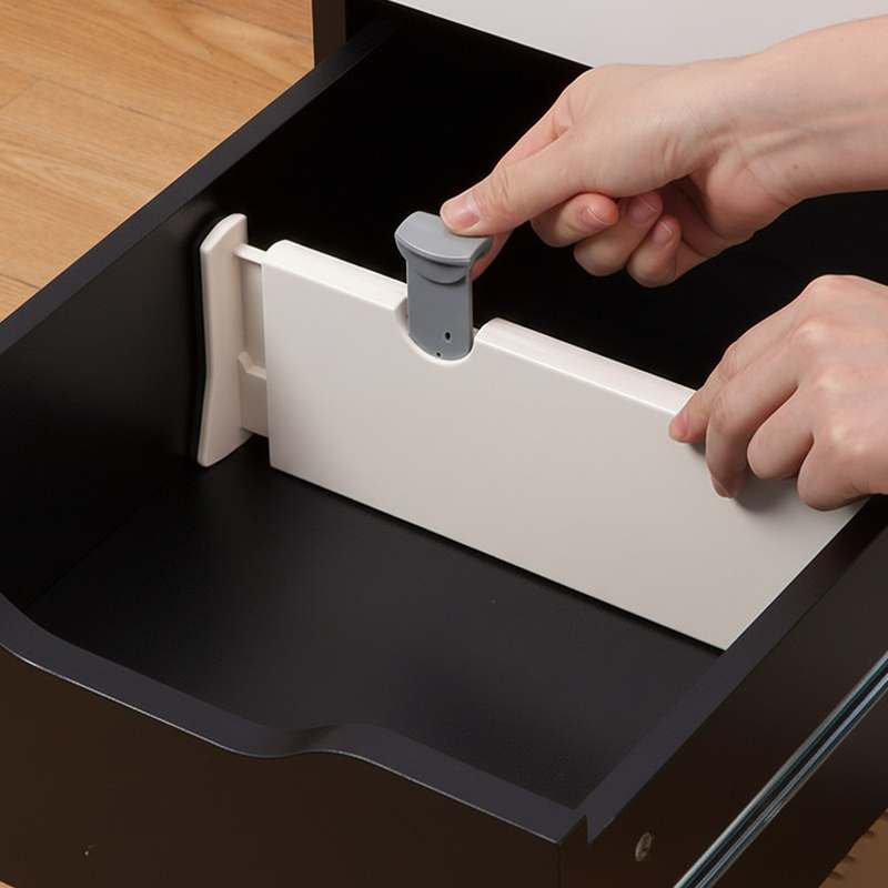 옷장 정리, 이 작은 수납칸막이 하나면 깔끔하게 해결돼요!