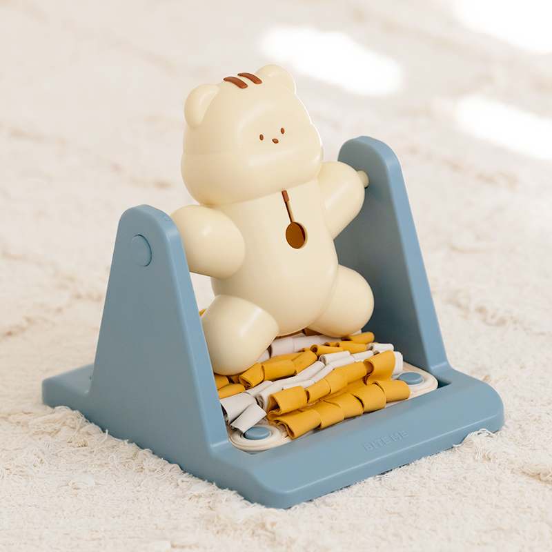 작은 강아지의 분리불안을 달래주는 노즈워크 장난감 추천