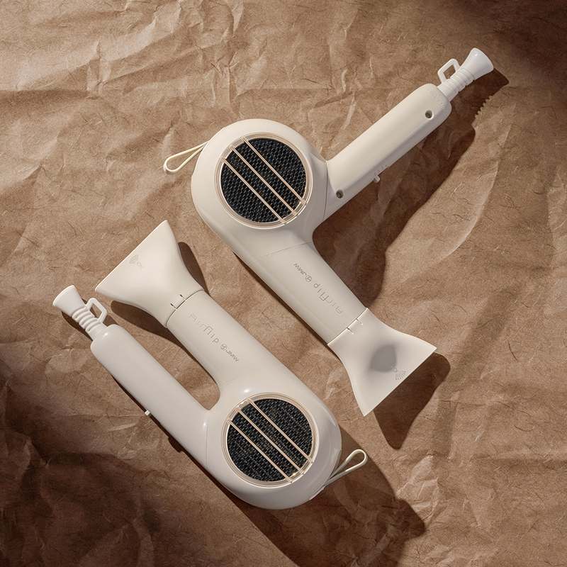 쉽고 빠르게 머리 스타일링! 접이식 헤어 드라이기 추천