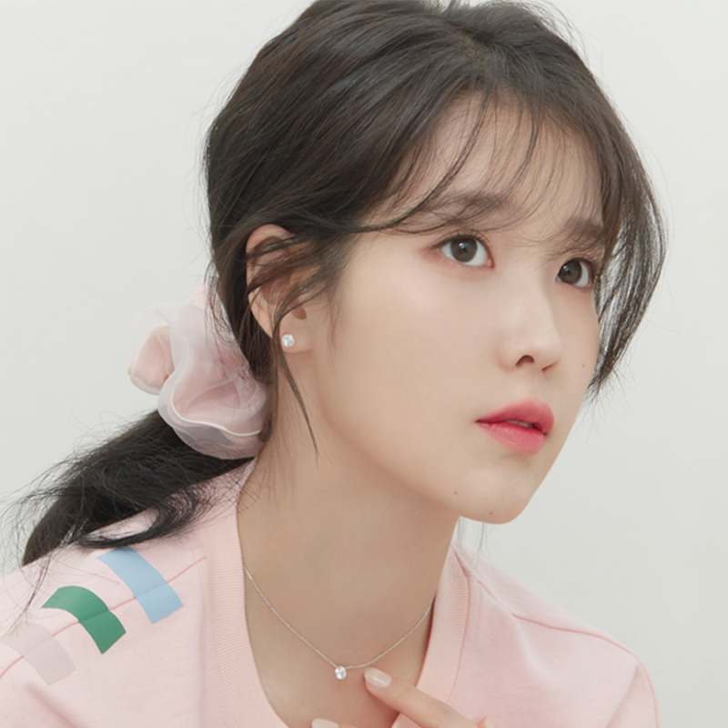 귀여운 핑크색 헤어 스크런치로 스타일 업! 아이유PICK 추천 제품 소개