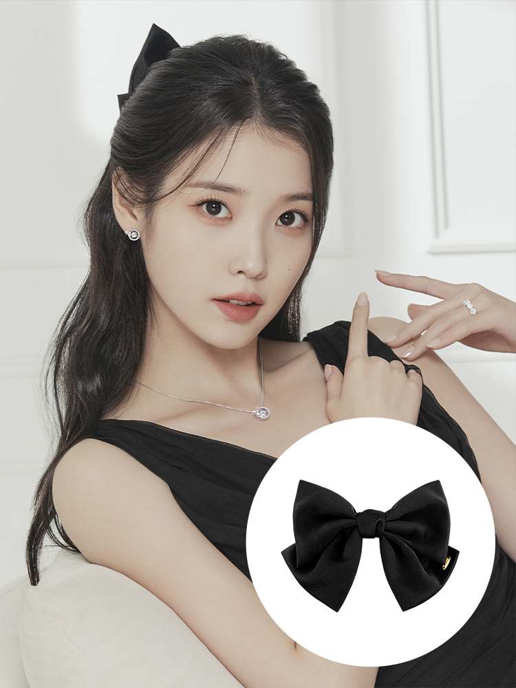 아이유도 반한 제이에스티나 새틴 리본 헤어핀, 블랙 컬러로 포인트!