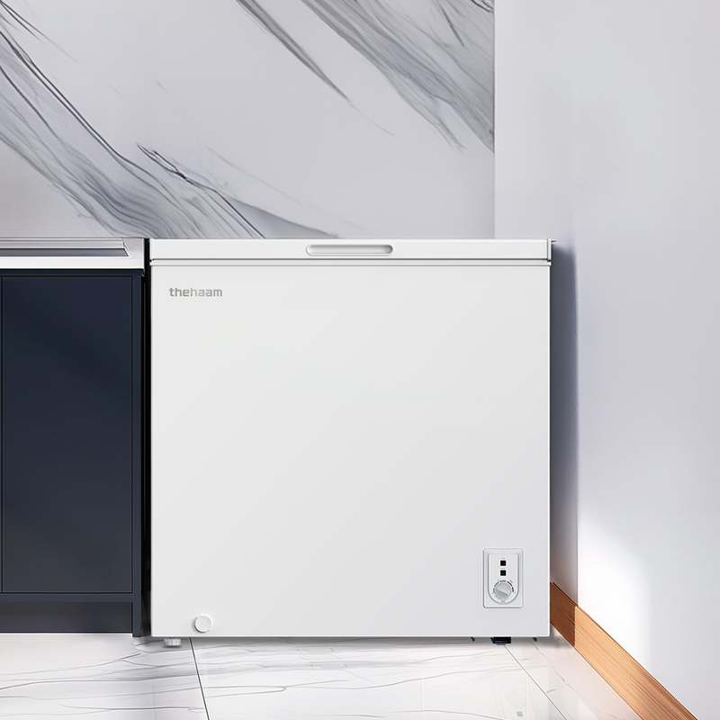 작고 실속 있는 냉동고, 집이나 사무실에 딱 좋아요!