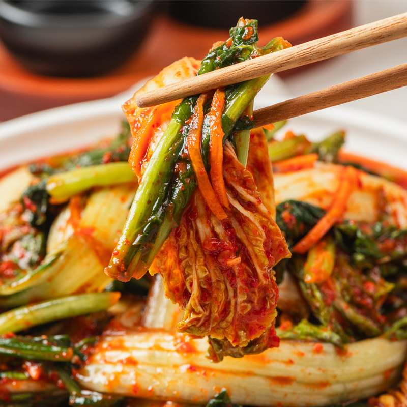 50년 전통의 매콤하고 아삭한 열무와 얼갈이 김치, 집에서 즐기기 딱 좋아요!