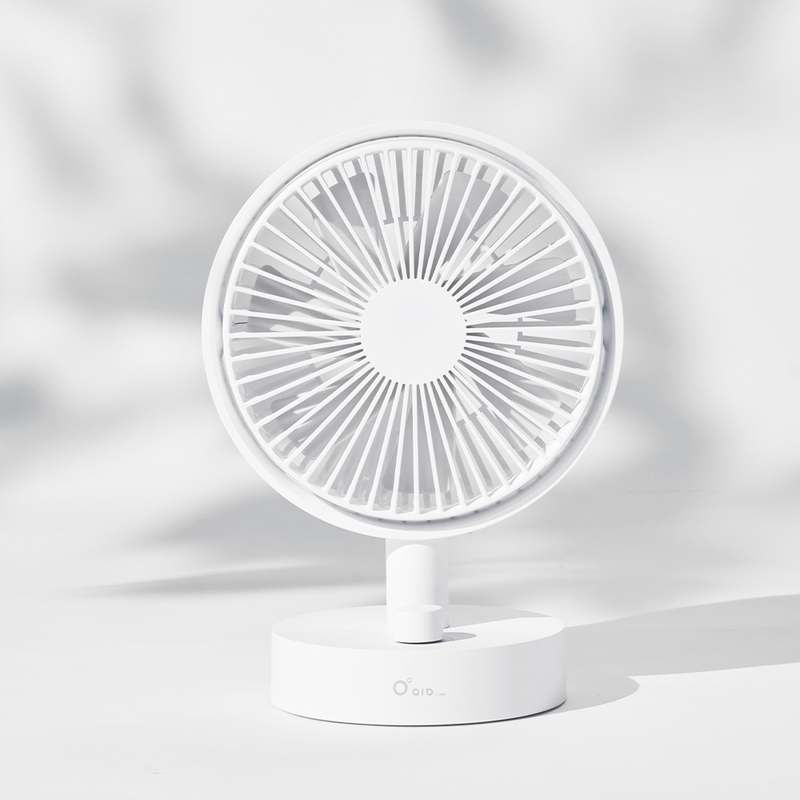 책상 위에서 시원함을 더하는 작은 선풍기 추천!
