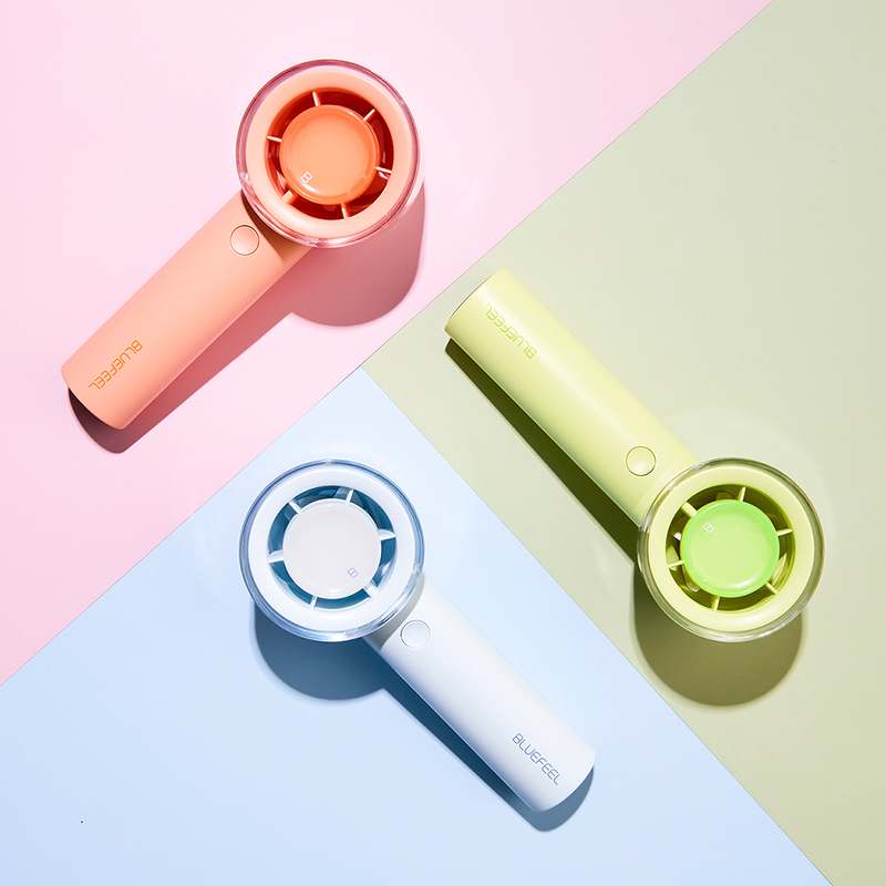 작고 가벼운 손 선풍기, 언제 어디서든 시원하게 사용하세요!