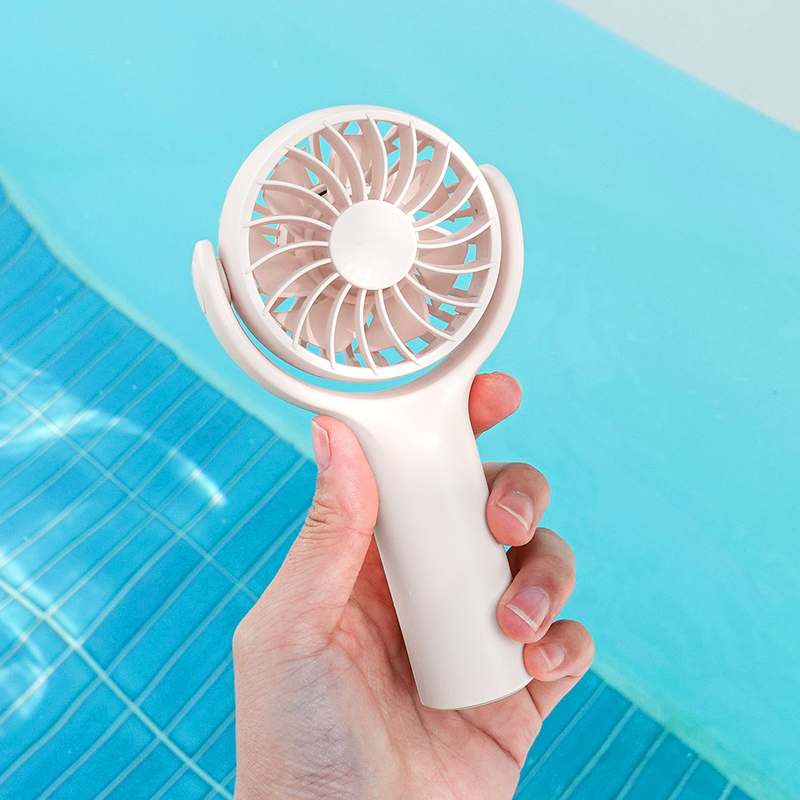 가볍고 시원하게! 휴대용 손선풍기 하나로 더운 날도 걱정 끝