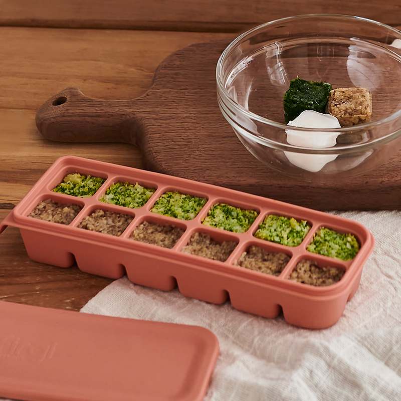 쉽고 깔끔하게! 이유식 보관에 딱인 실리콘 큐브틀 추천