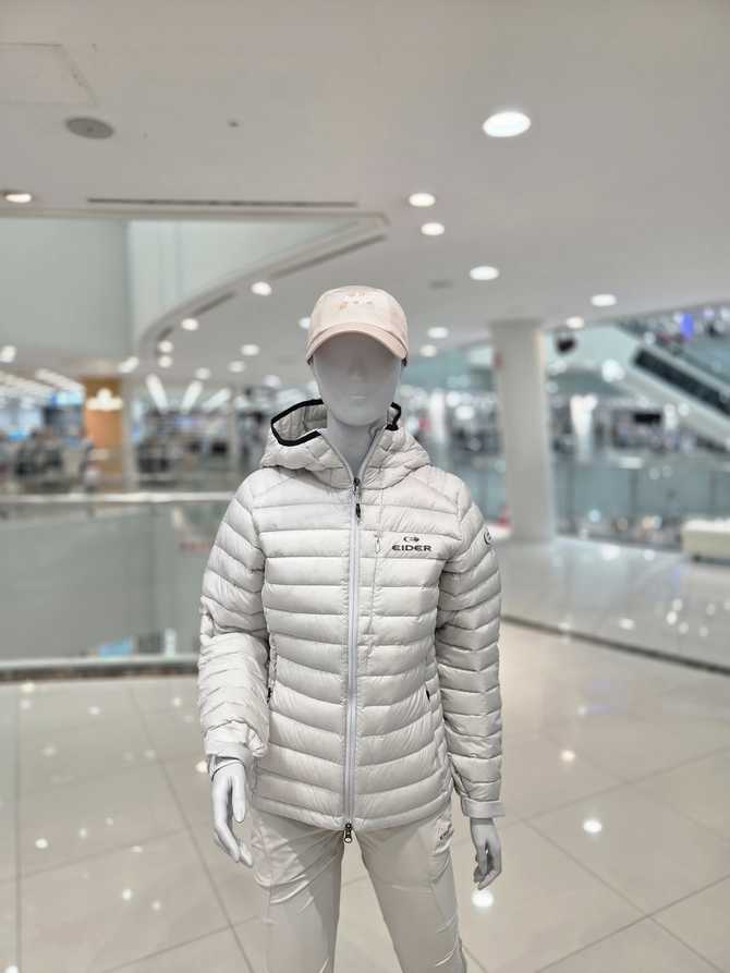 가볍고 따뜻한 여성용 구스다운 자켓, 아이더 헤리티지 후드패딩 소개