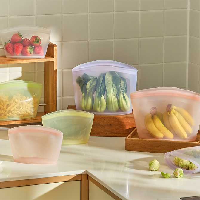 실리콘 지퍼백으로 냉장고 정리, 간편하게 해결하세요!