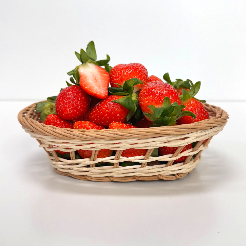 신선한 딸기와 제철 과일, 맛있게 즐기는 방법 알려드릴게요!