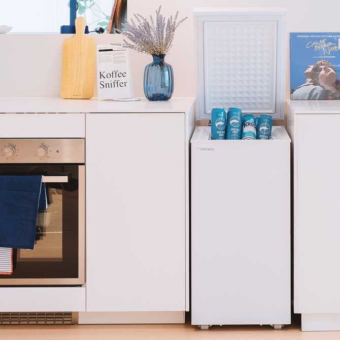 작고 슬림한 냉동고로 공간 활용을 더 효율적으로!