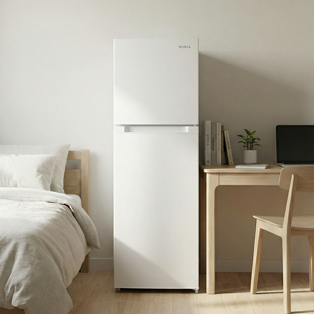 작은 공간에 딱 맞는 미니 냉장고, 집이나 사무실에서 유용하게 쓰기 좋아요!