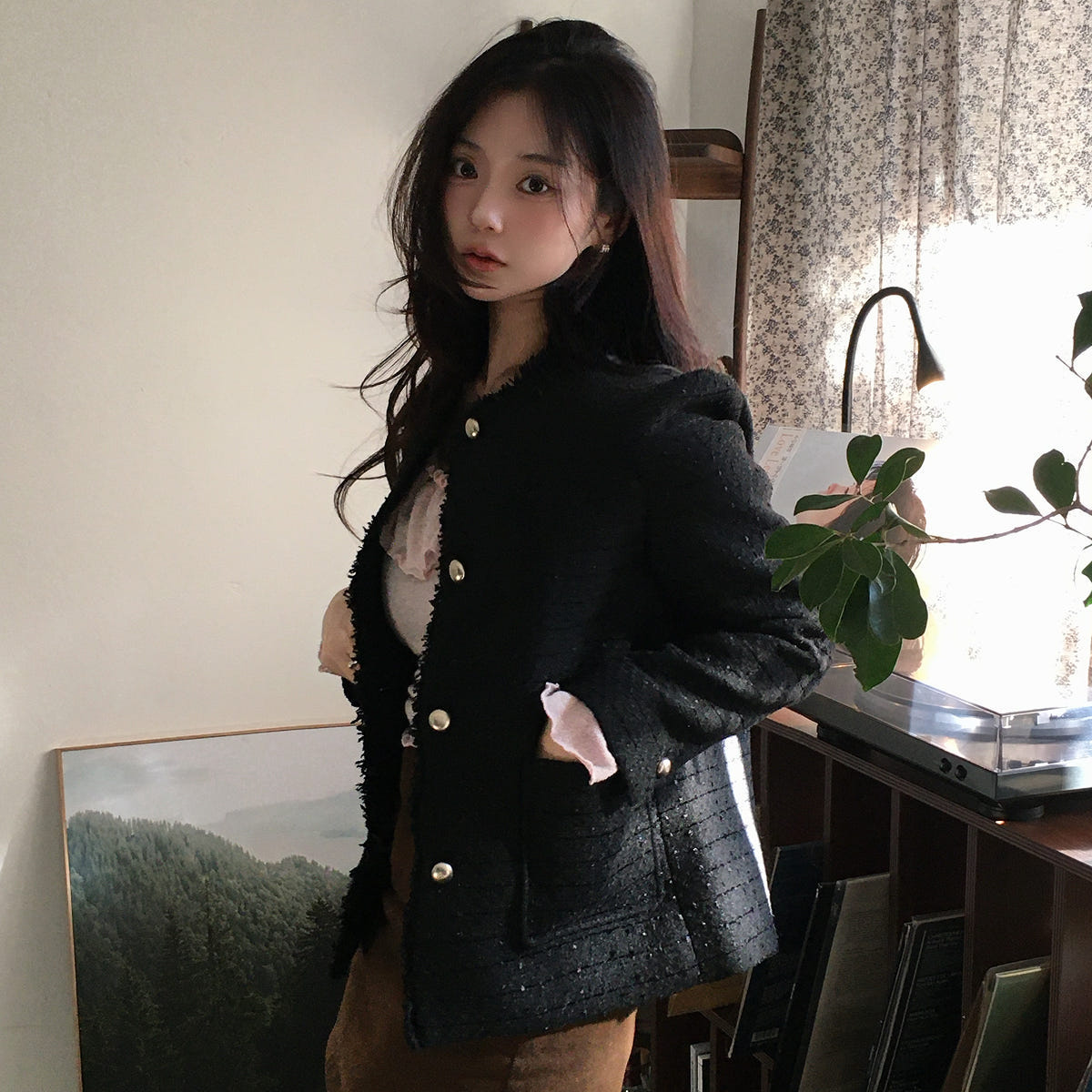 편하게 입기 좋은 로엠 미디 트위드 자켓, 새롭게 입고됐어요!