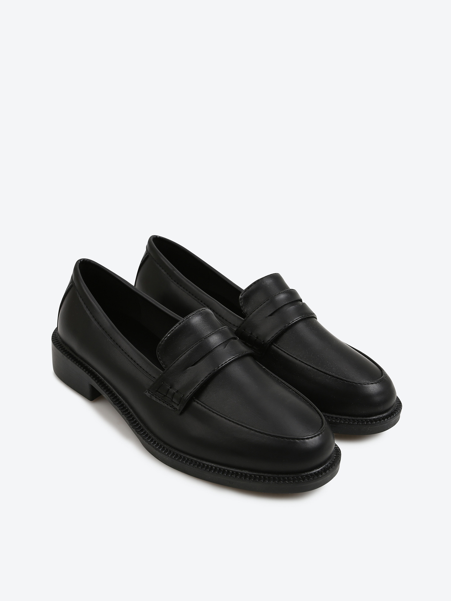 일상 출근과 하객 자리 모두 완벽! 편안하면서도 세련된 페니로퍼 추천