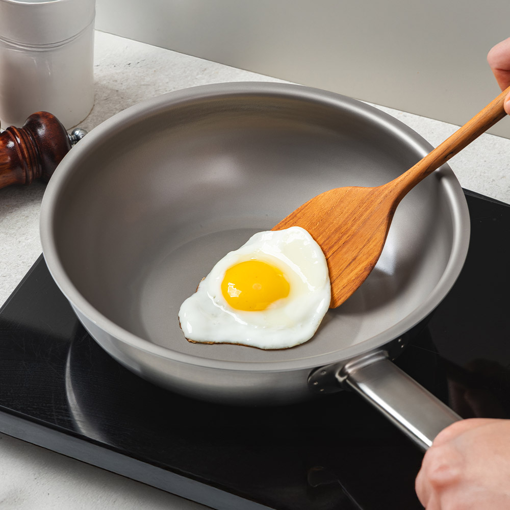 이연복 셰프의 리얼 티타늄 궁중팬, 집에서도 쉽게 요리해보세요!