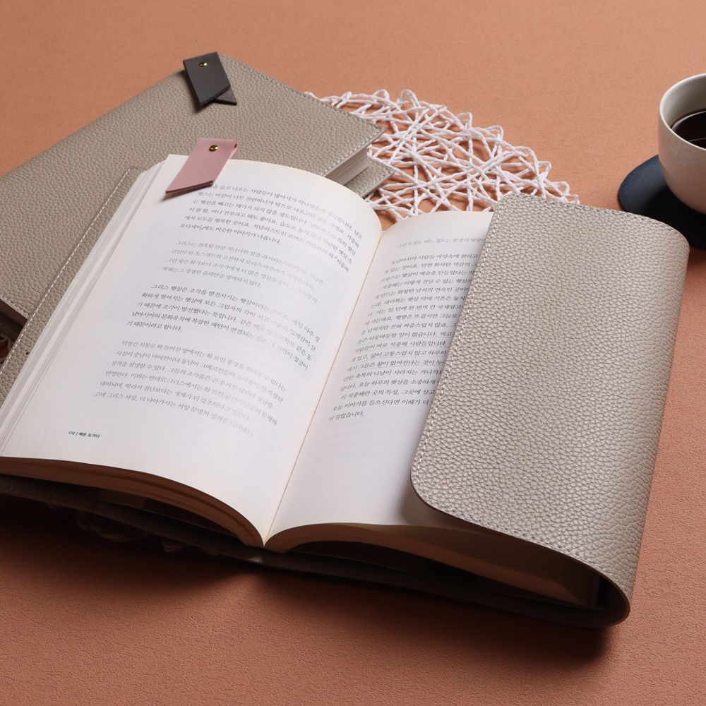 집에서 쉽게 만나는 가죽 북커버, 오브리즈 토고 북커버 추천해요!