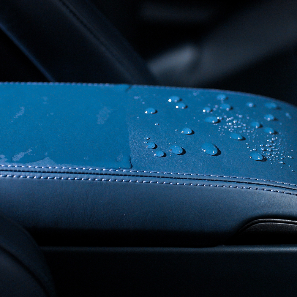 차량 가죽을 새것처럼 유지하는 비결, 가죽 코팅제 사용법과 팁