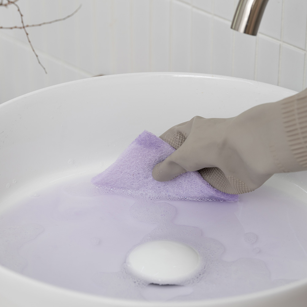 쉽고 빠르게 욕실 청소하는 방법, 이 수세미 하나면 충분해요!