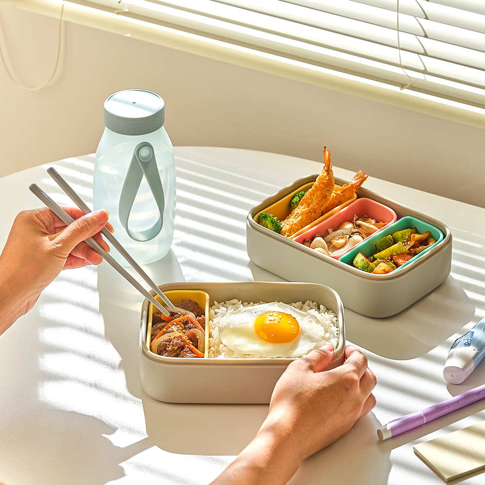 가볍고 실용적인 실리콘 도시락통, 집에서도 외출할 때도 딱 좋아요!