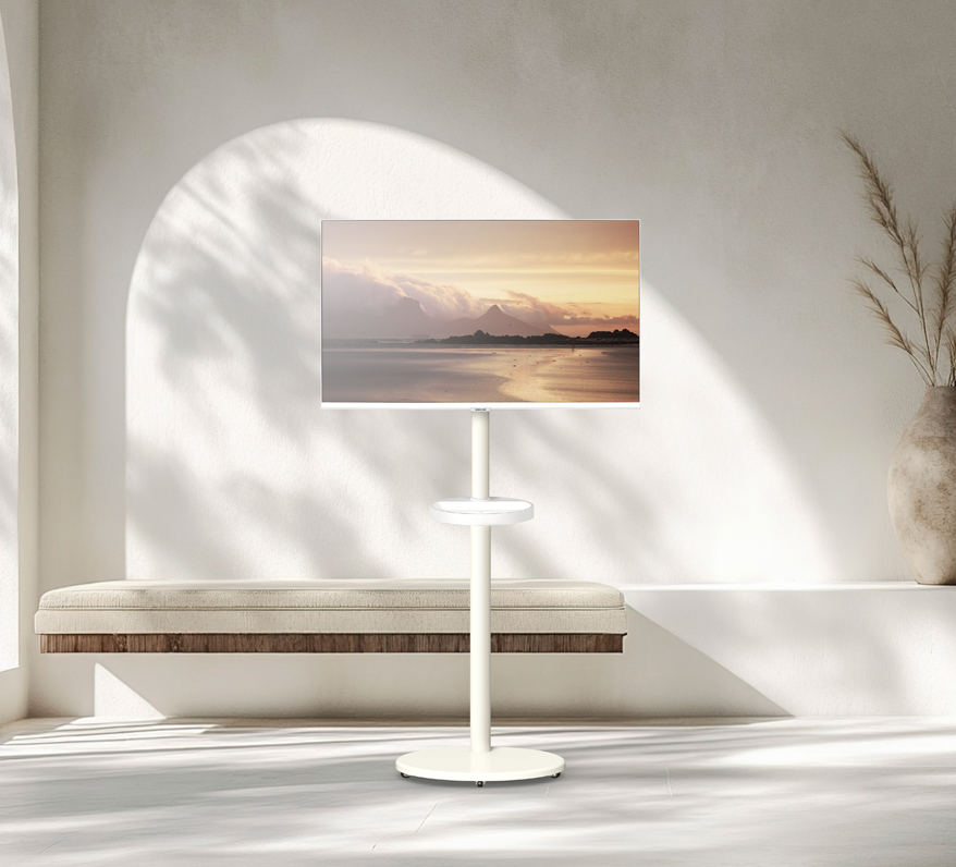 집에서 즐기는 선명한 화질, 삼성 스마트모니터 M7으로 업그레이드하세요!