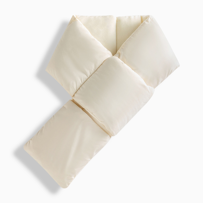 가볍고 따뜻하게, 짧은 미니 기모 패딩 목도리로 겨울 스타일 완성!