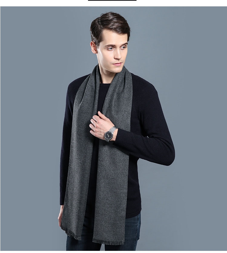 남성용 캐시미어와 울 소재 목도리, 따뜻하게 선물하기 좋은 아이템